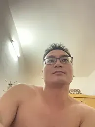 huskingb webcam model stream image