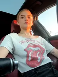 kykybaby4444 webcam model stream image