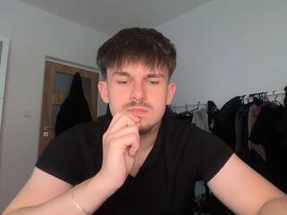 Charlton Lee webcam model stream image