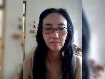 bee077 webcam model stream image