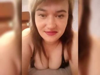 HollyLaBerry webcam model stream image