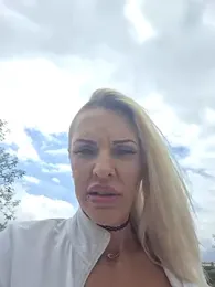 UK_Tall_Barbie_Slut webcam model stream image