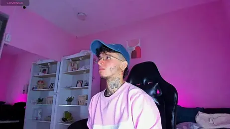 Ian_Castillo_ webcam model stream image