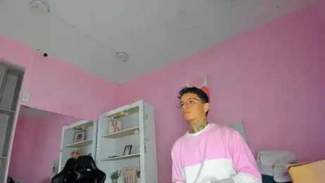 Ian_Castillo_ webcam model stream image