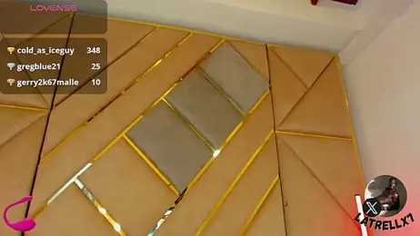 Latrellx7 webcam model stream image