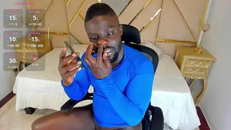 Latrellx7 webcam model stream image