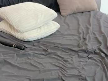 kiralimme_ webcam model stream image