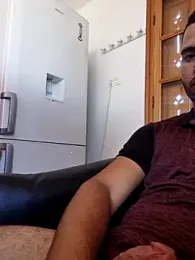 VAMOUS_ webcam model stream image