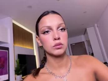 roshelle_xxx webcam chaturbate model stream image