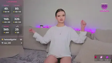 Lunatyn webcam model stream image