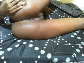 Petitebunni webcam bongacams model stream image