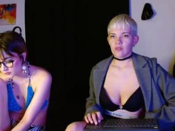 mackenziemoon webcam model stream image