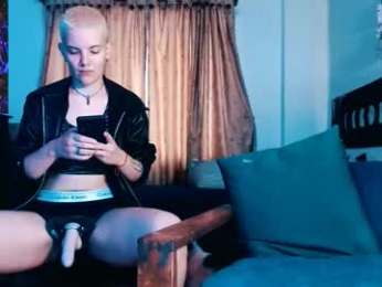 mackenziemoon webcam model stream image