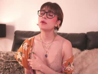 mackenziemoon webcam model stream image