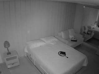 voyeurcam-casa-salsa-bedroom-5 webcam model stream image