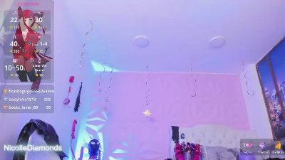 NicolleDiamonds webcam model stream image