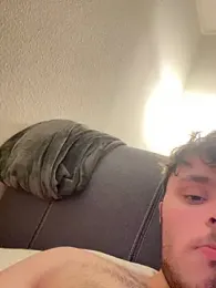 Mo_2003 webcam model stream image