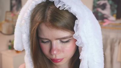 CloverChapel webcam model stream image