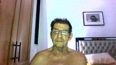 AMORE2704 webcam model stream image
