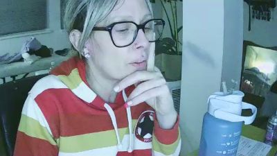 FelinaMza webcam model stream image