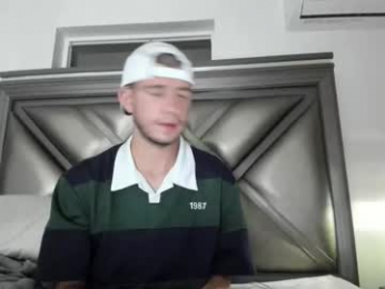 gayndepressed webcam model stream image