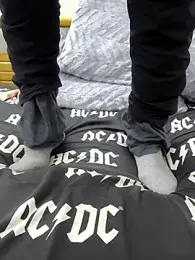 yazin19 webcam model stream image