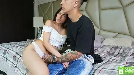 Be_curious webcam model stream image