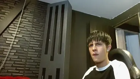 MikeHunteer webcam stripchat model stream image