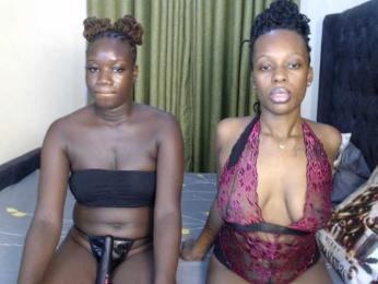 GoldenMuse1 webcam model stream image