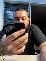 El_Titan1998 webcam stripchat model stream image