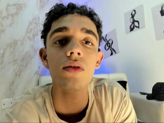 Nathan Shimmer webcam model stream image