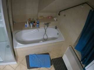 voyeurcam-julmodels-bath-2nd-1 webcam model stream image