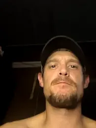 Midwestalpha webcam model stream image