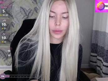 Marmalade_Fox webcam model stream image