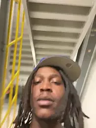 sneakylink13__ webcam model stream image