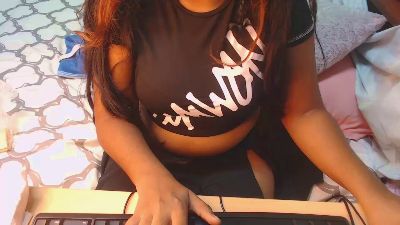 FreakySophy webcam model stream image