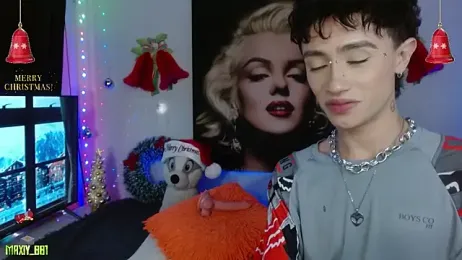 maxiy_001 webcam stripchat model stream image