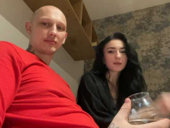 Dark-Luna webcam model stream image