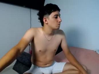 maximo_and_isa webcam model stream image