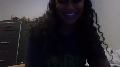 cinnaminnie webcam model stream image