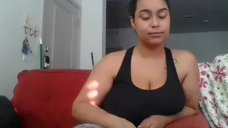 cinnaminnie webcam model stream image