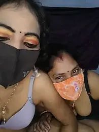 Moonlitdeo webcam stripchat model stream image