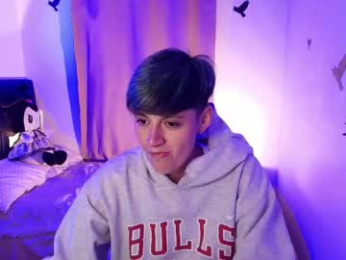 naty_lux19 webcam model stream image