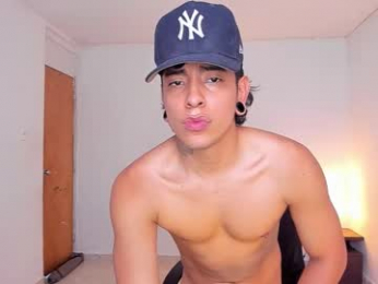saenz_hotx webcam model stream image