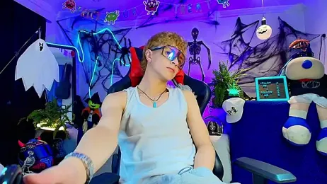 twink_sebas_ webcam model stream image