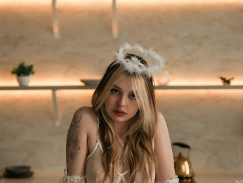 HildDryer webcam model stream image