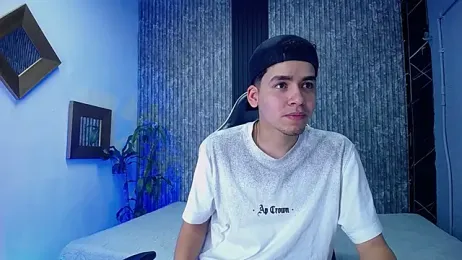 Mike_0233_ webcam model stream image