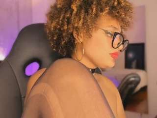 curlygirlxx webcam model stream image