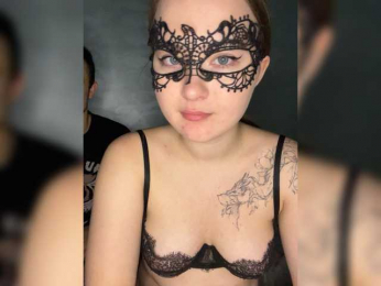 DoollSin webcam model stream image