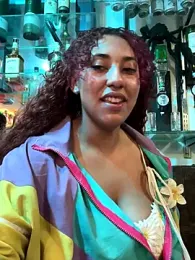 lauraltt webcam model stream image